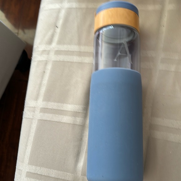 Anthropologie water bottle - Picture 1 of 4